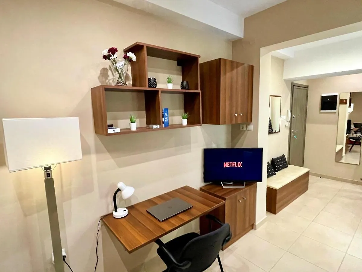 Elegant, Modern & Quiet Flat, Top Central Location 塞萨洛尼基